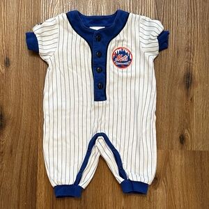 Majestic New York Mets baby onside 3-6 months